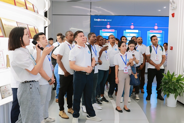 4F7A0344.jpg 4F7A0344.jpg